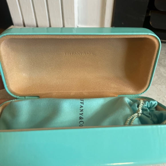 Tiffany & Co. Sunglasses for women - Picture 4 of 5